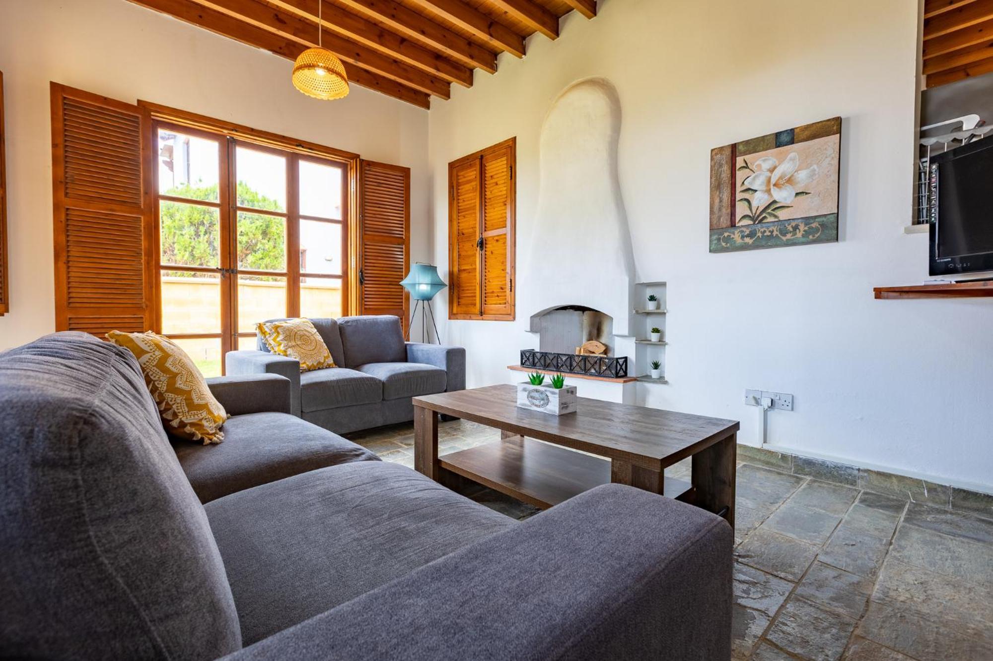 The Olympians Villas Polis 外观 照片