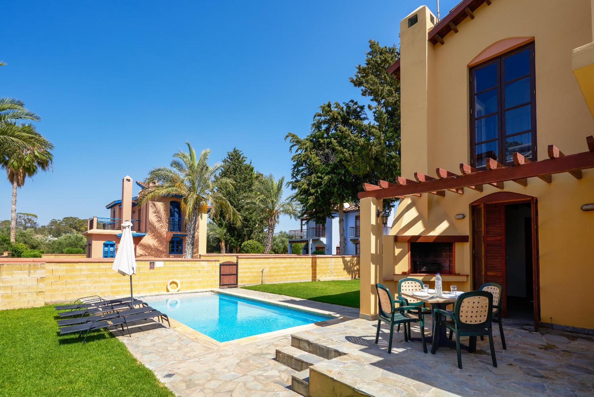 The Olympians Villas Polis 外观 照片